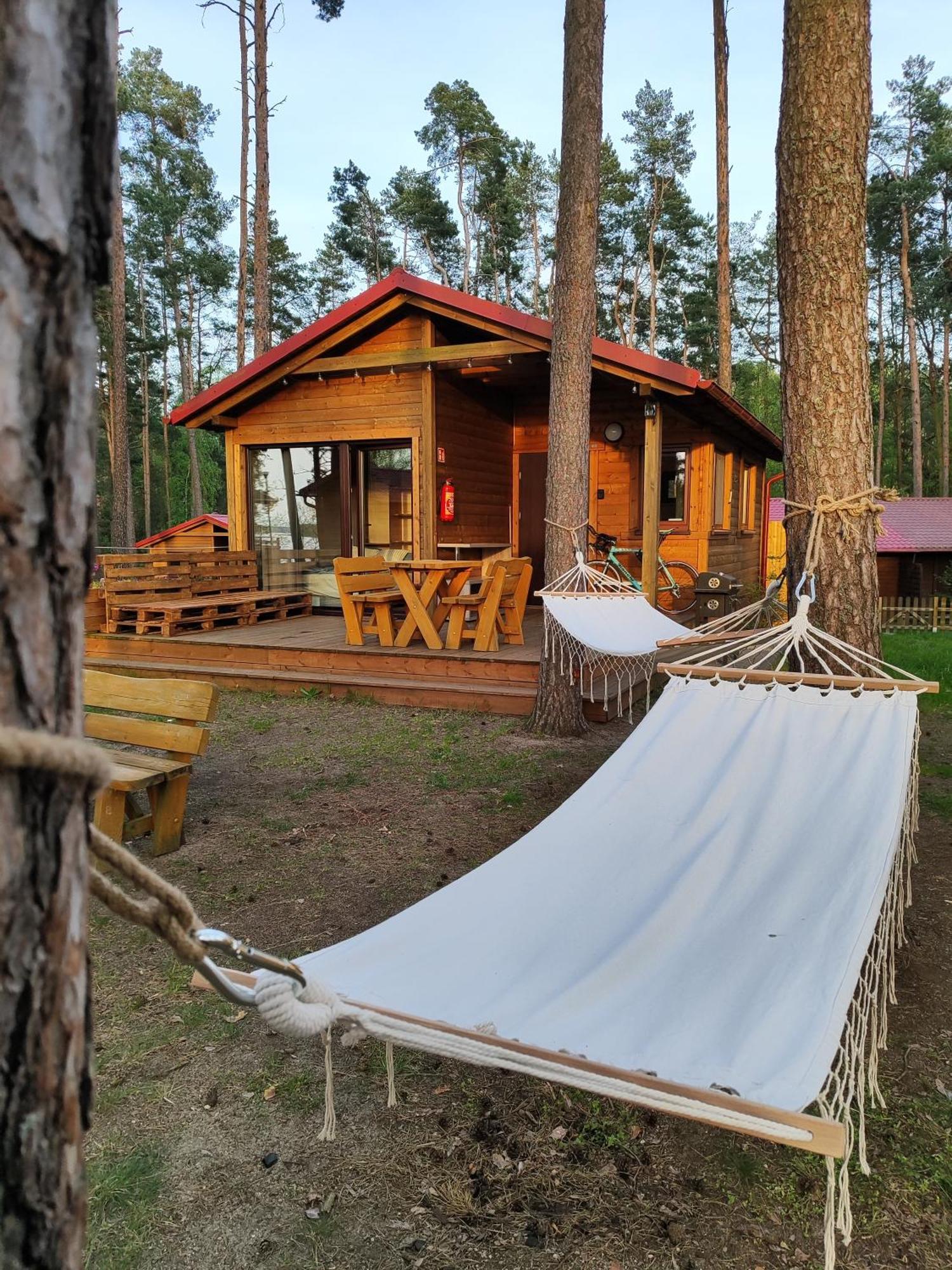 Schadzka W Dwunastce Z Widokiem Na Jezioro Borsk Extérieur photo